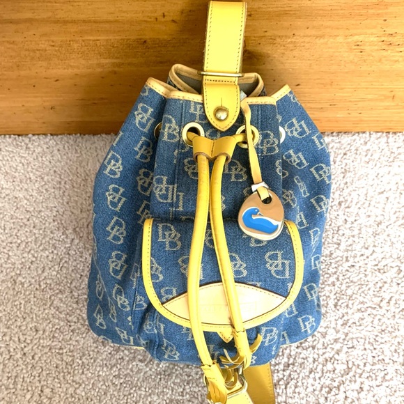 Dooney & Signature Sling Bucket Bag - Picture 2 of 12